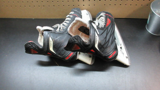 Used CCM RBZ SB 4.0 Hockey Skates - Size 5.5
