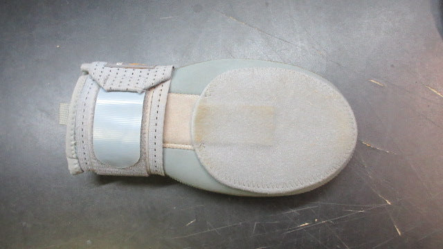 Load image into Gallery viewer, Used HolyElks Sliding Mitt - Adult
