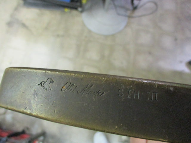 Load image into Gallery viewer, Used Old Master SIH III 35&quot; Putter
