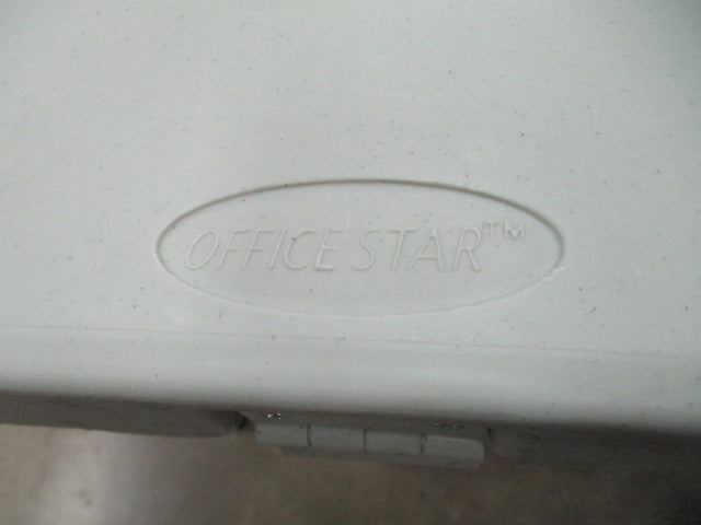 Load image into Gallery viewer, Used Office Star 6&#39; Folding Table
