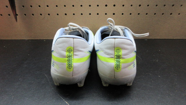 Load image into Gallery viewer, Used Nike Phantom Soccer Cleats - Size 7
