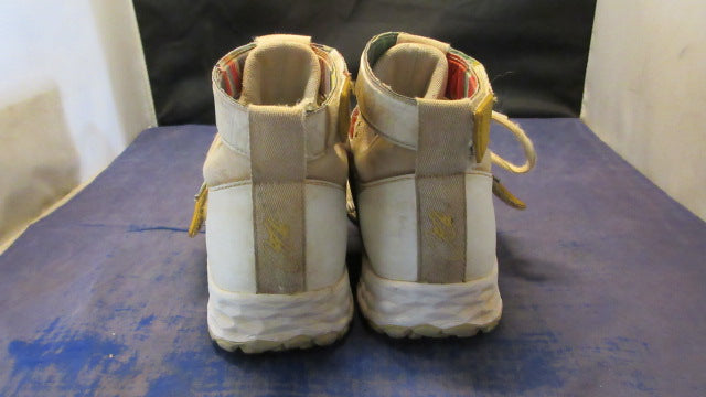 Load image into Gallery viewer, Used New Balance Lindor 1 Cleats Adult Size 7 - wear
