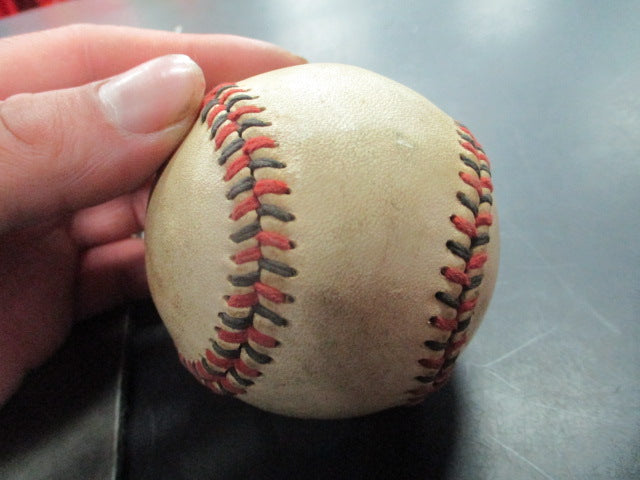 Load image into Gallery viewer, Used Rawlings Radar Ball - Needs Batteries
