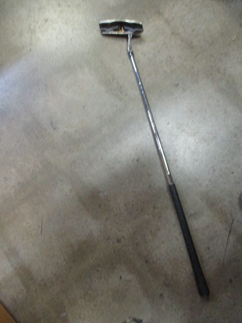 Load image into Gallery viewer, Used Axiom M-3 28&quot; Junior Putter
