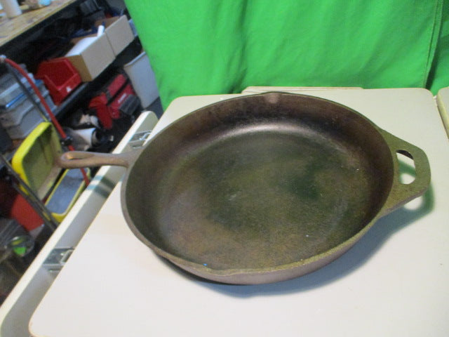 Load image into Gallery viewer, Used 13&quot; Cast Iron Pan
