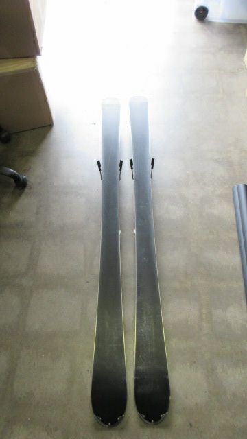 Load image into Gallery viewer, Used K2 Super RX Downhill Skis Size 146cm w/ Salomon Bindings

