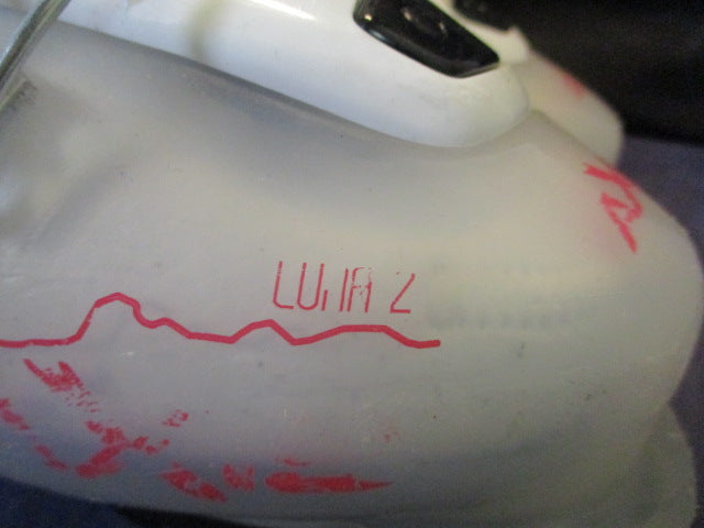 Load image into Gallery viewer, Used Axis Luna 2 Ski Boots Youth Size 22.5
