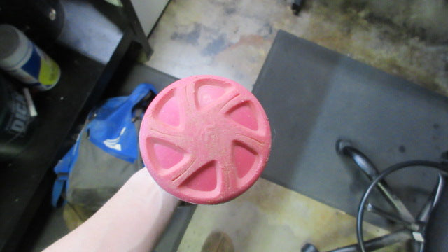 Load image into Gallery viewer, Used Louisville Slugger Diva 28&quot;  -11.5 Alloy Fastpitch Softball Bat
