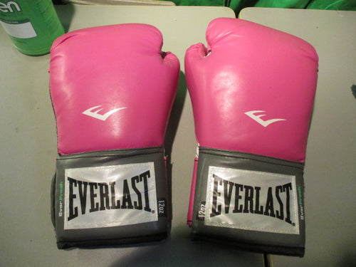 Used Everlast Ever Fresh 12OZ Boxing Gloves