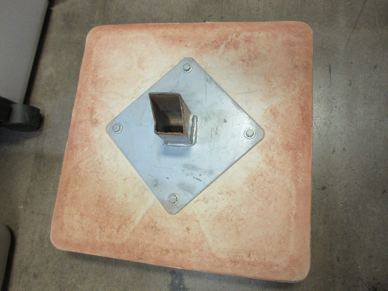 Load image into Gallery viewer, Used Molded Pro Style Base - 1 QTY
