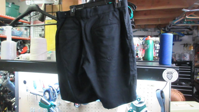 Load image into Gallery viewer, Used Nike Dry-Fit Shorts - Size 34
