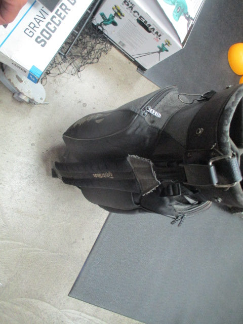 Used Taylormade Golf Cart Bag