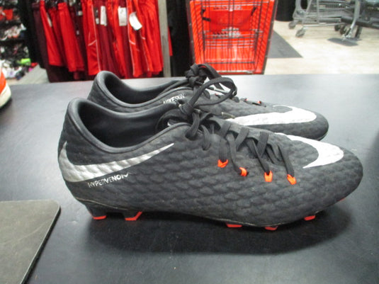 Used Nike HyperVenom Size 6.5 Soccer Cleats
