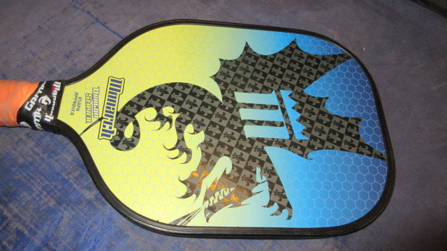 Load image into Gallery viewer, Used Monarch Dragon Slayer Pickleball Paddle
