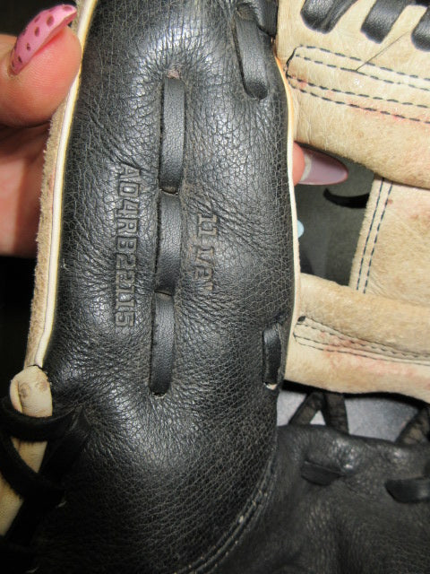 Load image into Gallery viewer, Used Wilson A450 11.5" Glove - RHT
