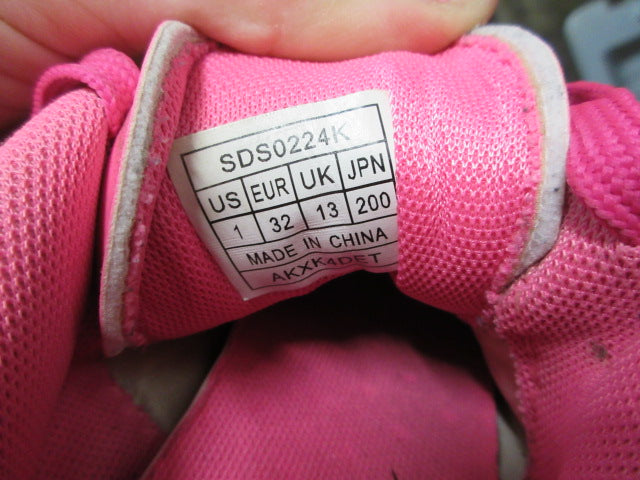 Load image into Gallery viewer, Used Burudani Soccer Cleats - Size 1
