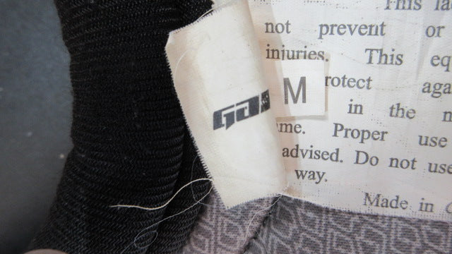 Load image into Gallery viewer, Used Gait Recon Pro Lacrosse Shoulder Pads - Size Medium
