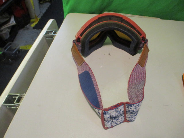 Load image into Gallery viewer, Used Spy Plus Orange Snowboarding Goggles
