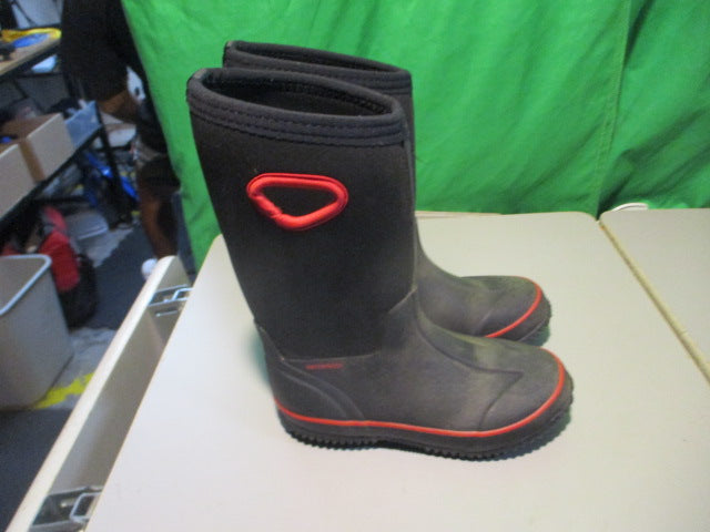 Load image into Gallery viewer, Used Size 1 Water Proof Rain Boots

