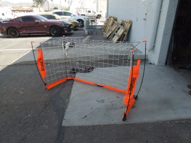 Load image into Gallery viewer, Used Bownet 5 x 3 ft Pop Up Soccer Goal
