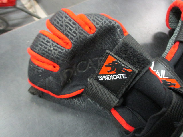 Load image into Gallery viewer, Used 41 Tail Syndicate Water Sports Gloves Size XL
