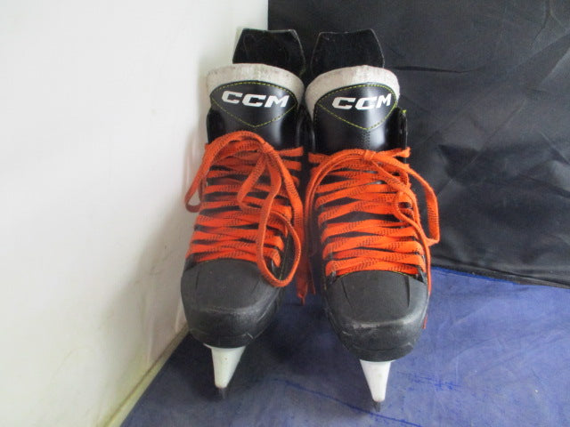 Load image into Gallery viewer, Used CCM Tacks AS 550 Hockey Skates Size 5
