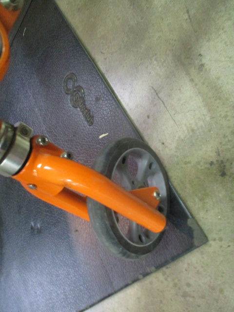 Load image into Gallery viewer, Used T67 CS TRIKKE 3 Wheeled Scooter

