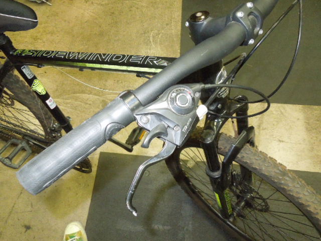 Load image into Gallery viewer, Used Schwinn Sidewinder 26" Wheel 7 Speed Steel Frame Mountain Bike
