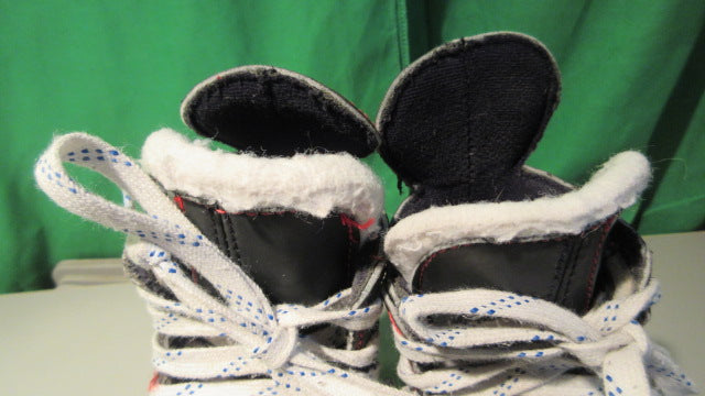 Load image into Gallery viewer, Used Bauer Kids Vapor 12.5K Hockey Skates (Worn)
