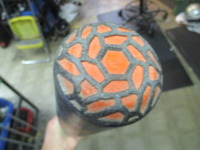 Load image into Gallery viewer, Used demarini CF 6 BBCOR 32" baseball Bat
