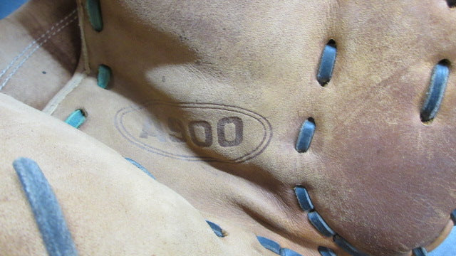 Load image into Gallery viewer, Used Wilson A900 12" First Base Mitt- RHT
