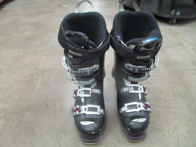 Load image into Gallery viewer, Used Nordica SportMachine SP75 Ski Boots Size 25.5 (7.5)
