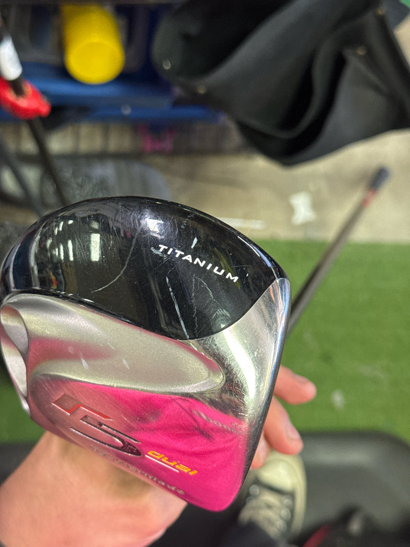 Load image into Gallery viewer, Used TaylorMade R5 Dual Ti. 9.5º Right Hand Driver
