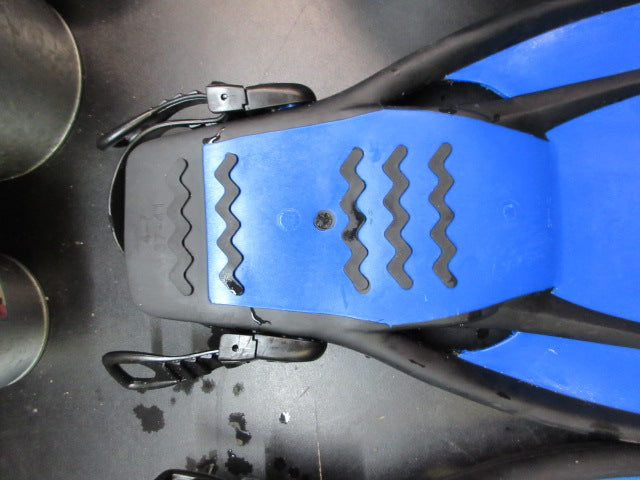 Load image into Gallery viewer, Used U.S Divers Trek Admiral LX Snorkel Set - Size Small 4-7
