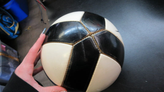 Used Score Style 1610 Mercury II Soccer Ball - Size 4