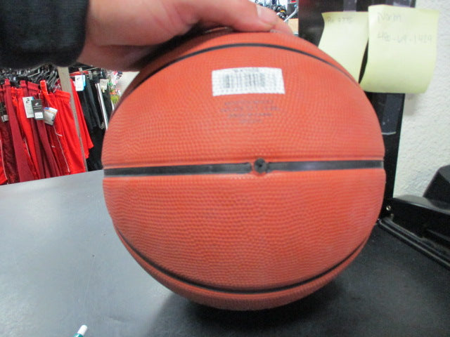 Load image into Gallery viewer, Used Mikasa BX1006 Elementary Outdoor Kids basketball

