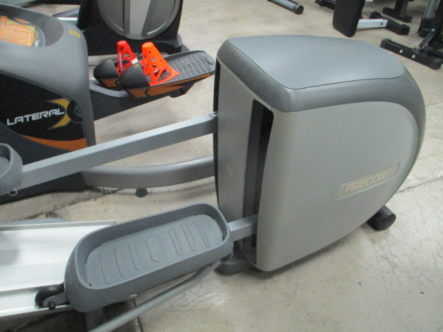 Load image into Gallery viewer, Used Precor EFX 534i Elliptical w/ Cardio Theater TV (Crack On Display)
