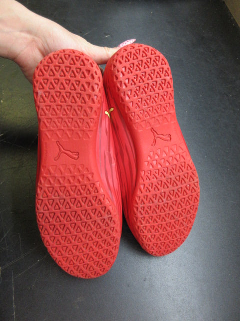 Load image into Gallery viewer, Used Puma Rapido III It Jr Indoor Soccer Shoes - Size 5
