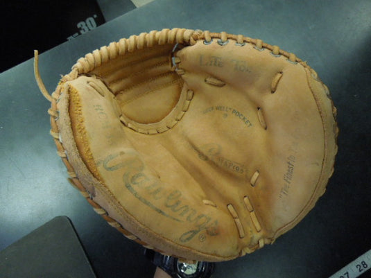 Used Vintage Rawlings RCM45 RHT Catchers Mitt Heavy Wear to Outer Stitching