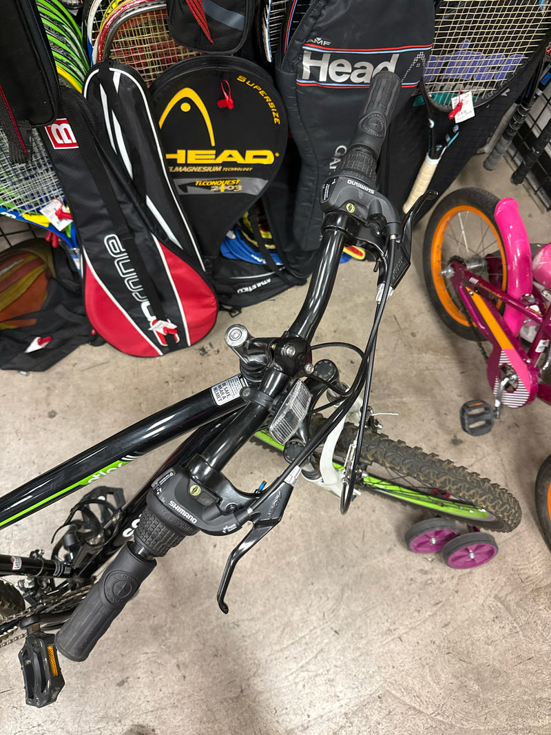 Load image into Gallery viewer, Used Schwinn Atlas 24" 21 Speed Boys Mountain Bike
