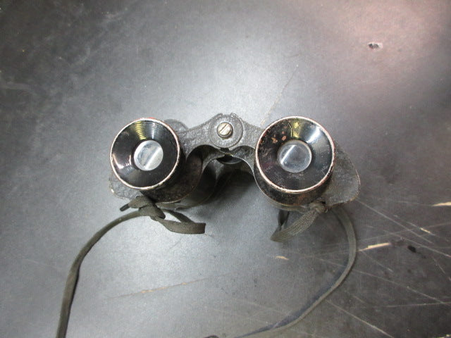 Load image into Gallery viewer, Used Vintage Binoculars

