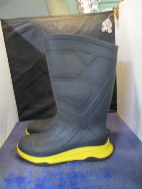 Load image into Gallery viewer, Heartland Footwear Leader Steel Toe Rain Boots Adult Size 10
