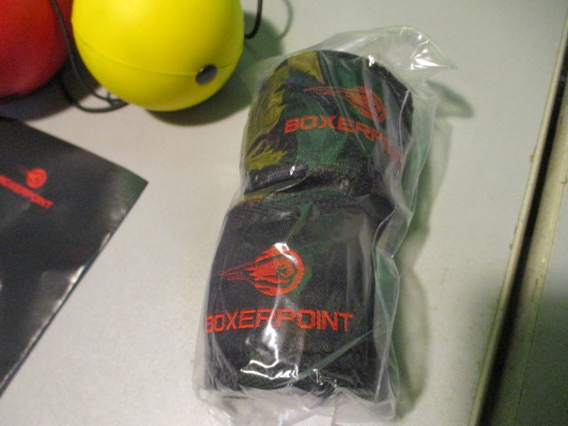 Load image into Gallery viewer, Used Boxer Point Reflex Balls on String with Headband Carry Bag and Hand Wraps
