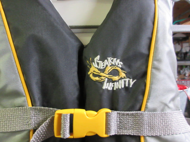 Load image into Gallery viewer, Used Stearns Infinity Life Jacket - Size Adult XX-Large
