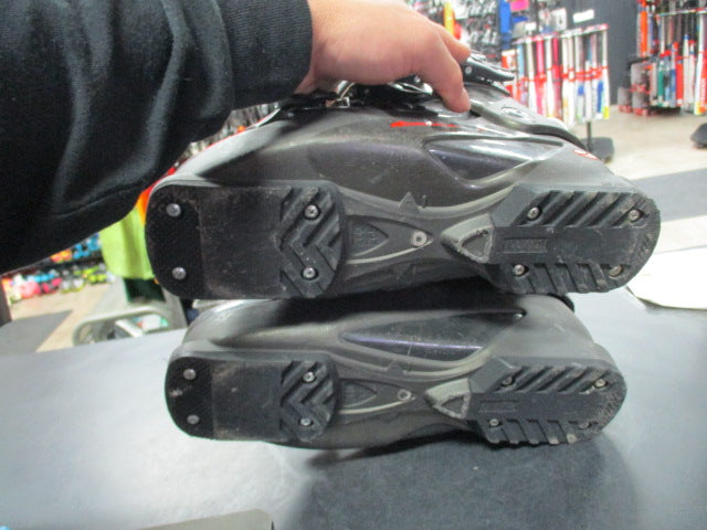 Load image into Gallery viewer, Used Nordica F5.2 Sie 26.5 Downhill Ski Boots
