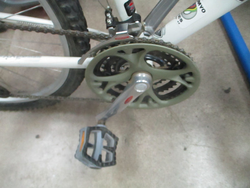 Load image into Gallery viewer, Used Mongoose Switchback SX 21 Speed 26" Mountain Bike
