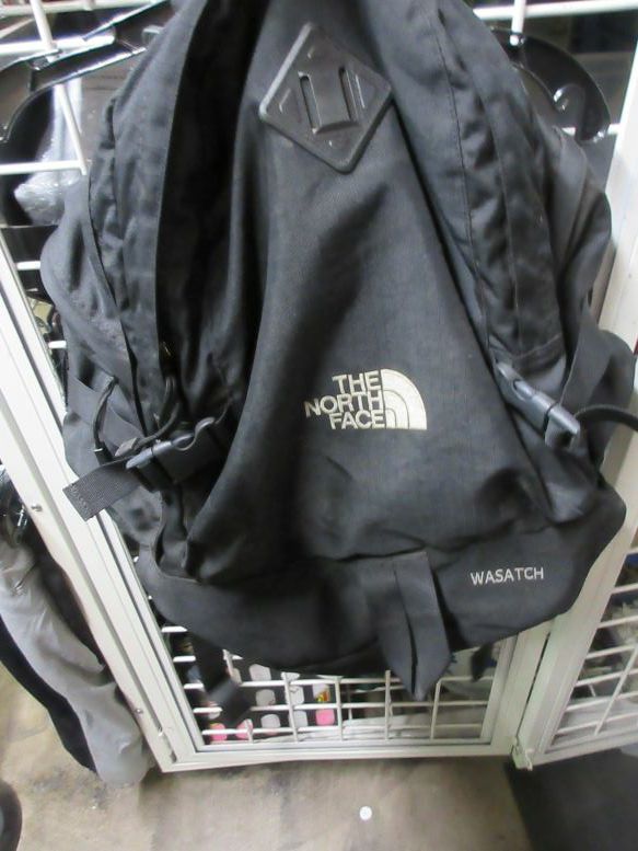 Load image into Gallery viewer, Used The North Face Wasatch Hiking Backpack
