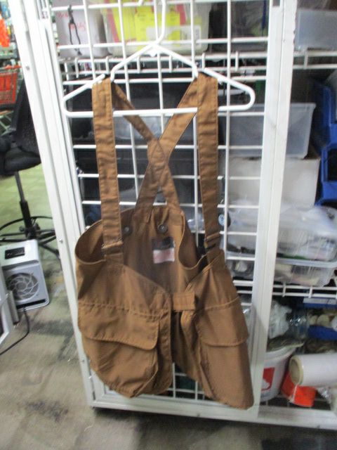Load image into Gallery viewer, Used Vintage Black Sheep Hunting Field Vest Adult Size XL
