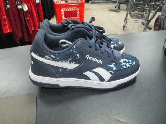 Load image into Gallery viewer, Used Reebok X HEELEYS Mens Size 8 Navy/White Digi Camo
