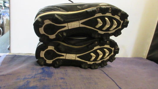 Used Easton Cleats Youth Size 1 - cracking
